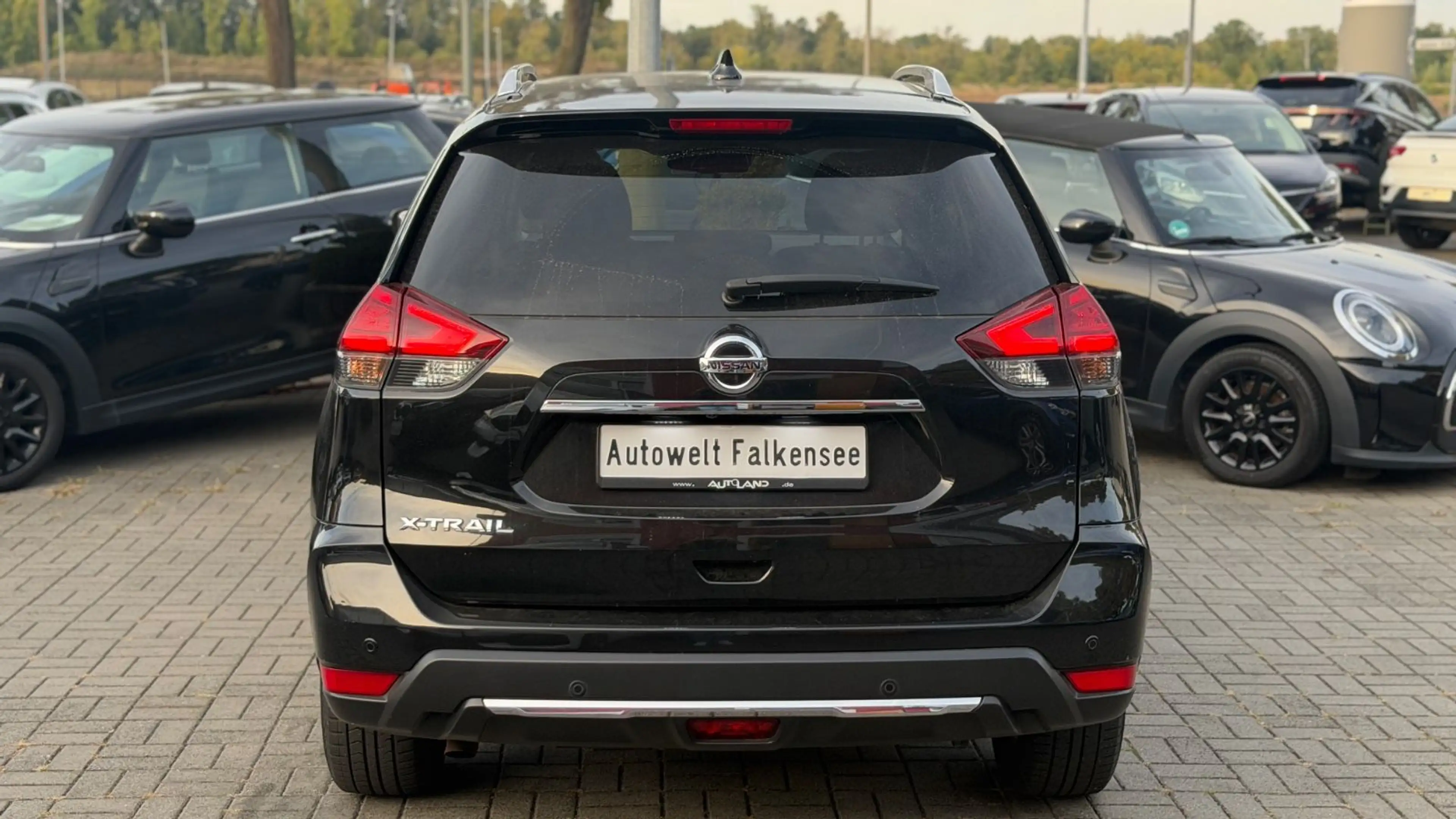 Nissan X-Trail N-Connecta — photo 8