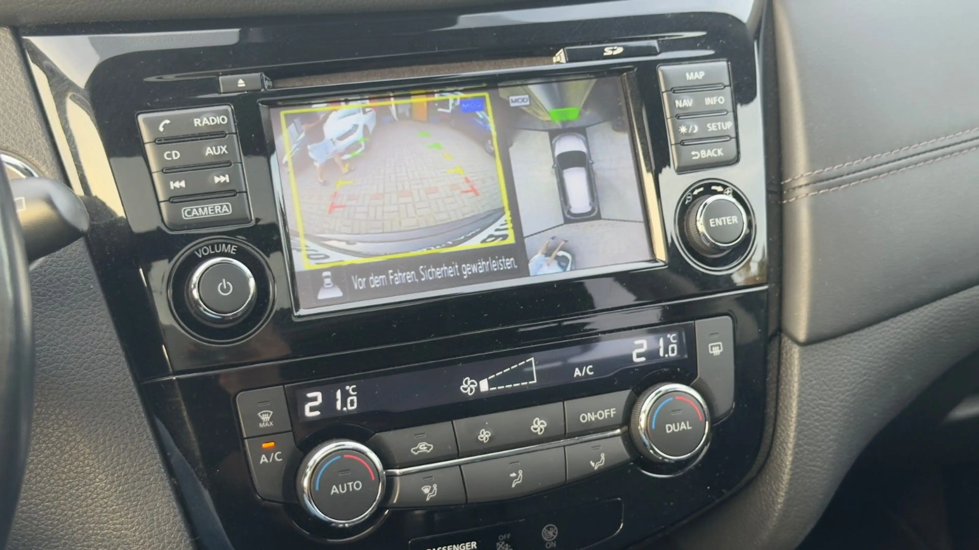 Nissan X-Trail N-Connecta — photo 15