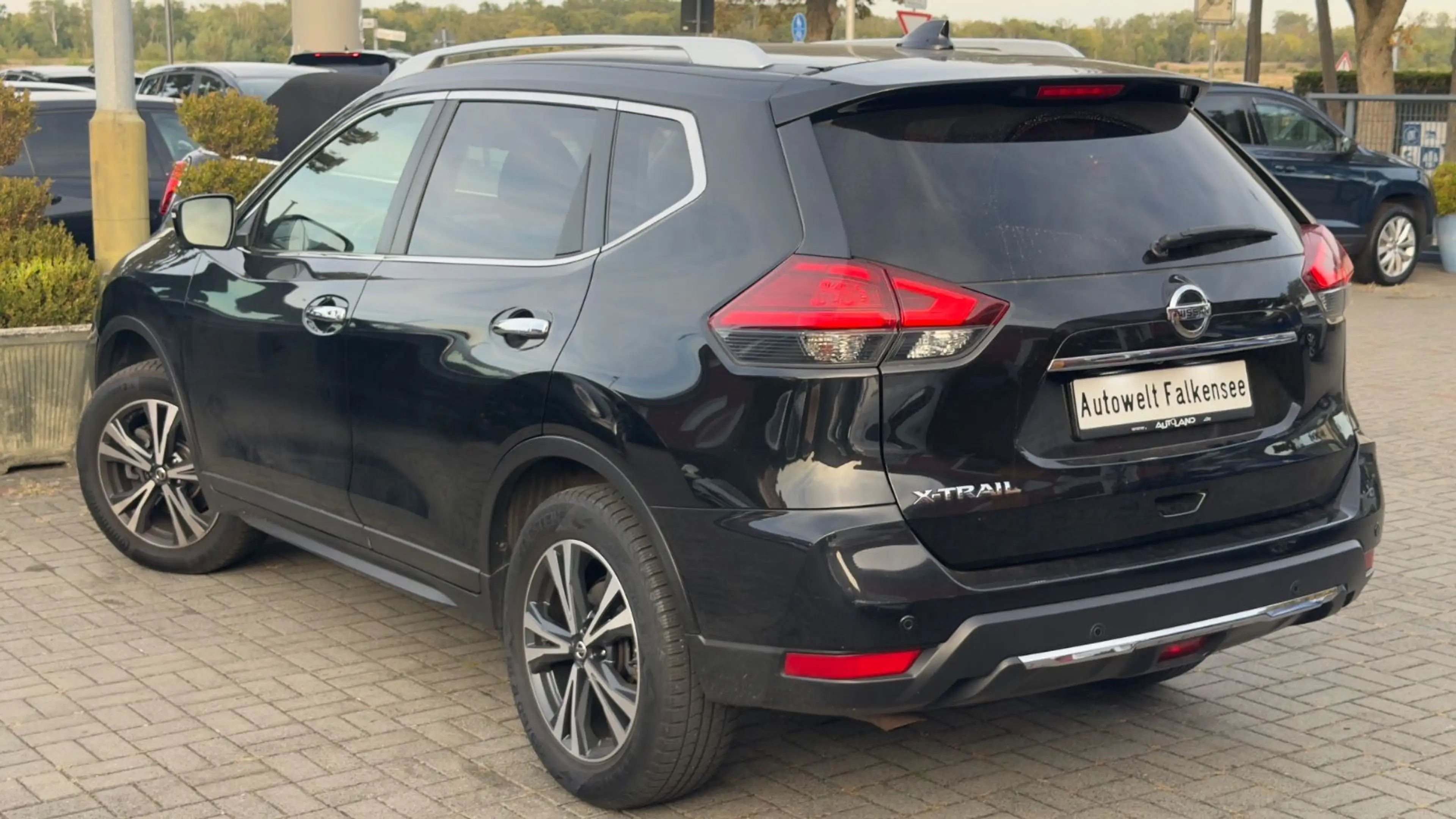 Nissan X-Trail N-Connecta — photo 5