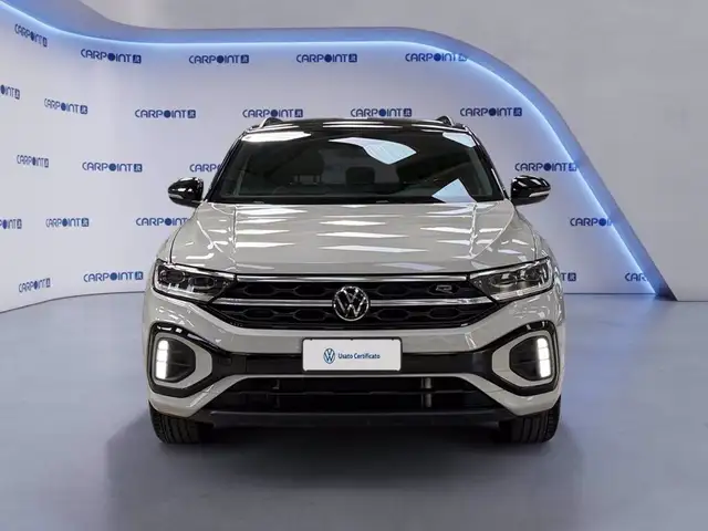 Volkswagen T-Roc view 9