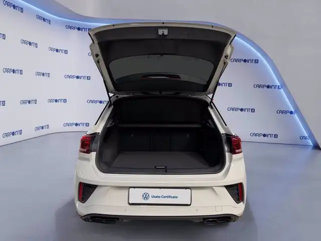Volkswagen T-Roc view 18