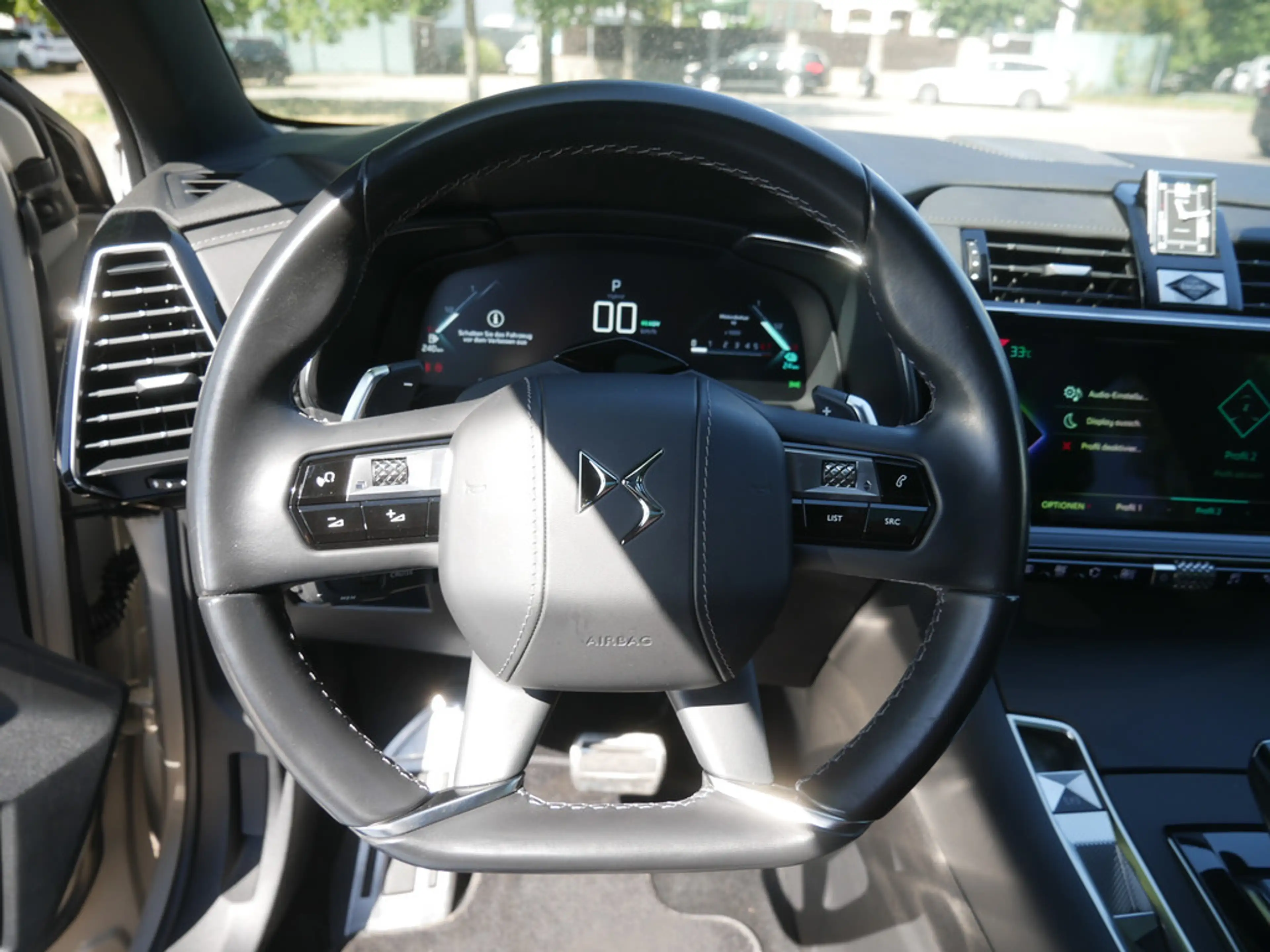 DS Automobiles DS 7 Crossback E-Tense Rivoli 4x4 LED PANO — photo 7