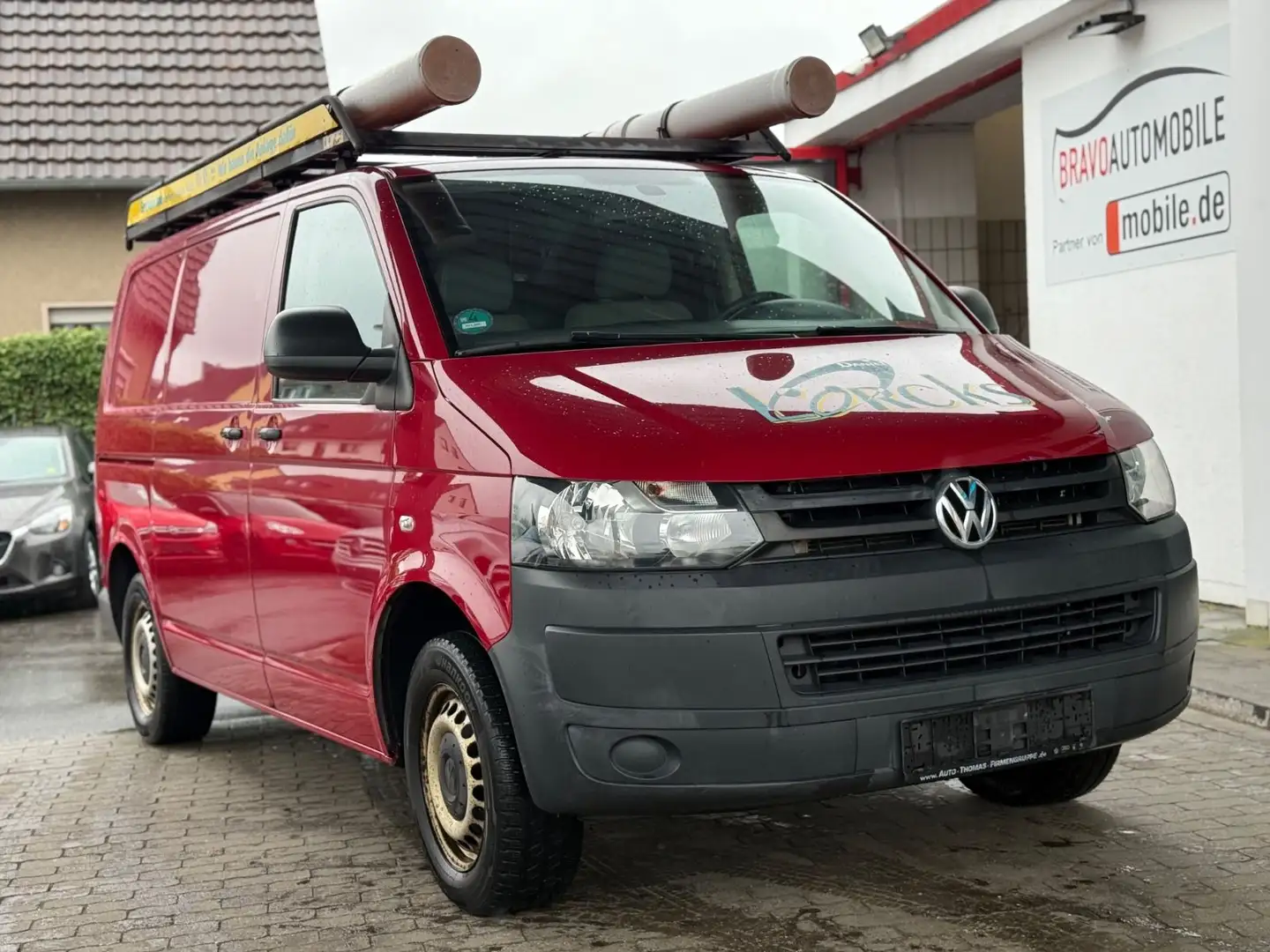 Volkswagen T5 Transporter Kasten 1.HAND/KLIMA/LEDER/AHK/PDC Red - 1
