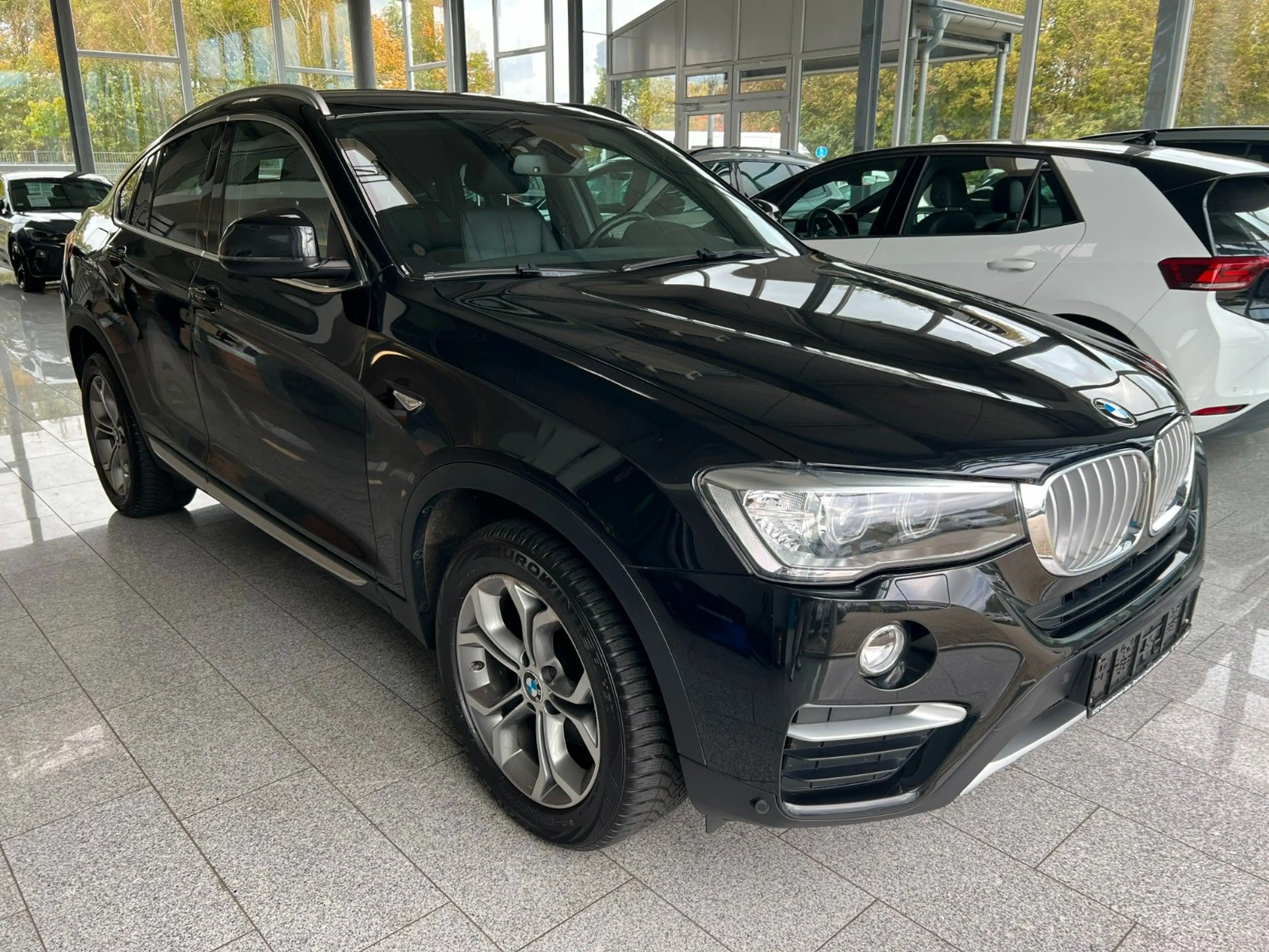 BMW X4 xDrive 20 d / AHK / el. Heck / Leder — photo 3