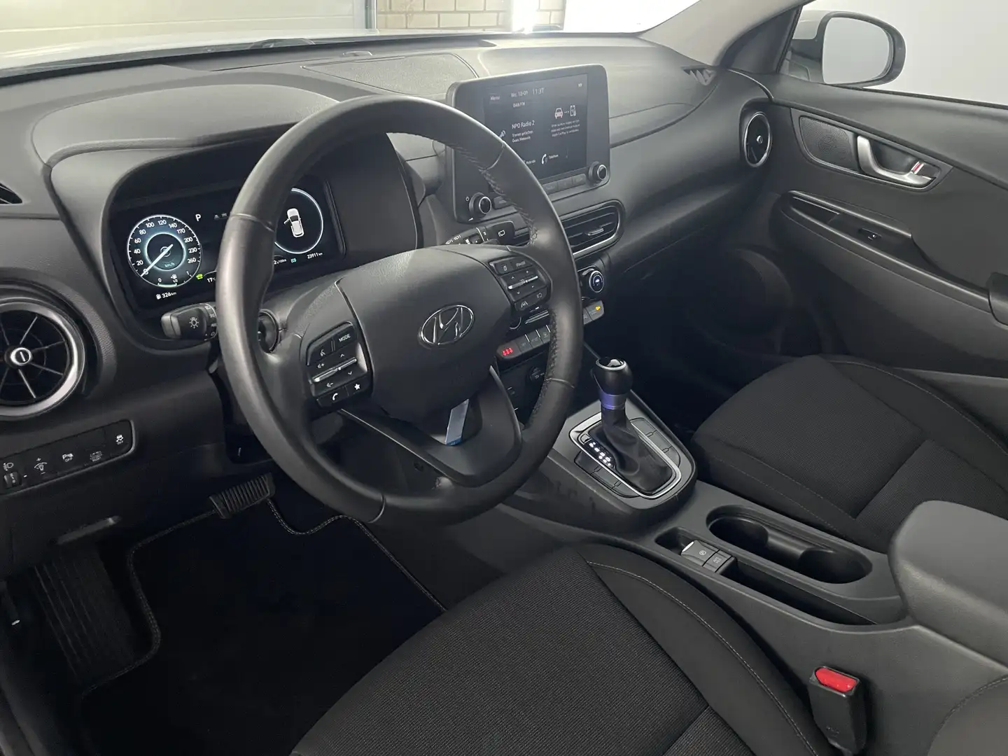 Hyundai KONA 1.6 GDI HEV Comfort | Hybrid | Automaat | Weiß - 2