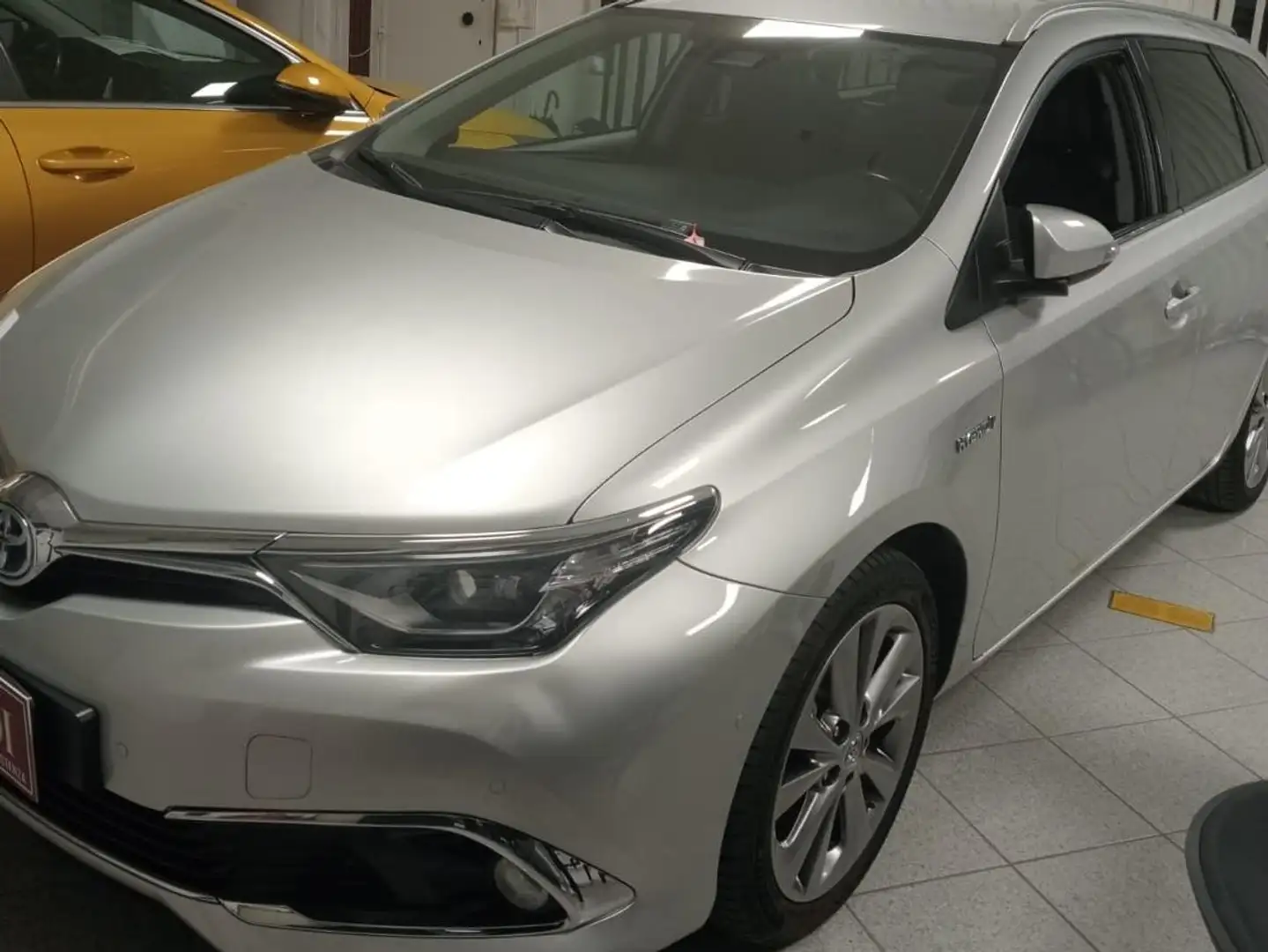 Toyota Auris Auris II 2015 Touring Sports 1.8h Lounge Argento - 2