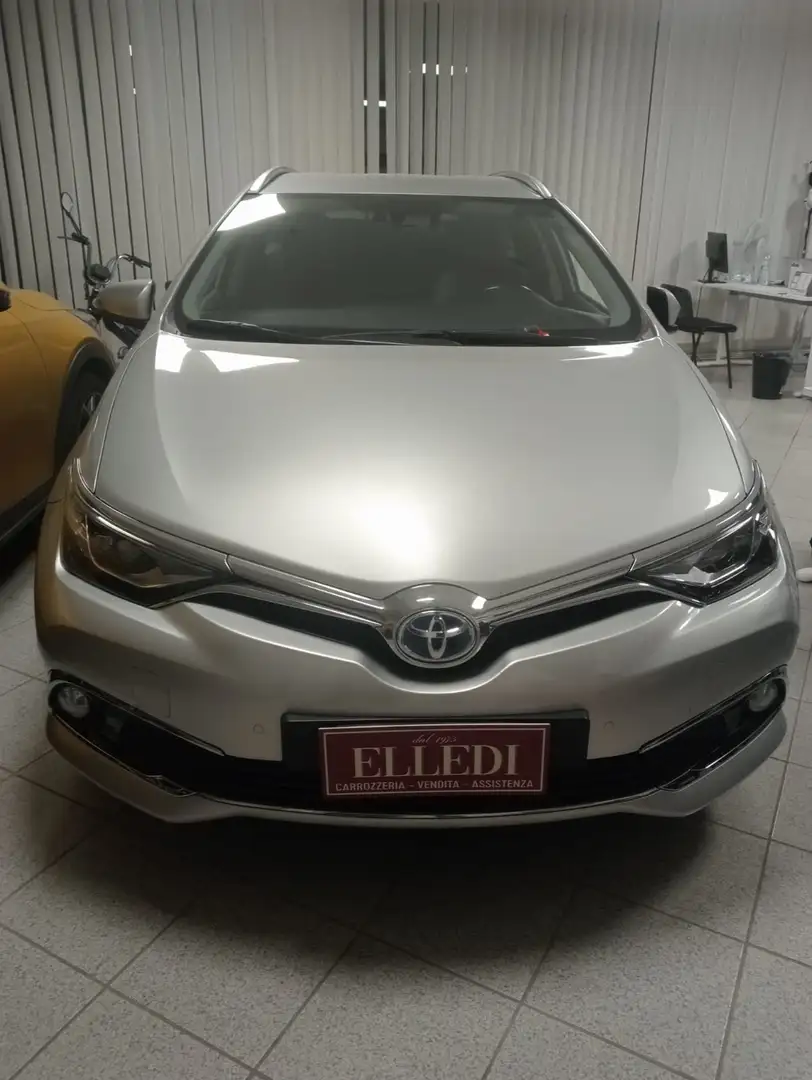 Toyota Auris Auris II 2015 Touring Sports 1.8h Lounge Argento - 1