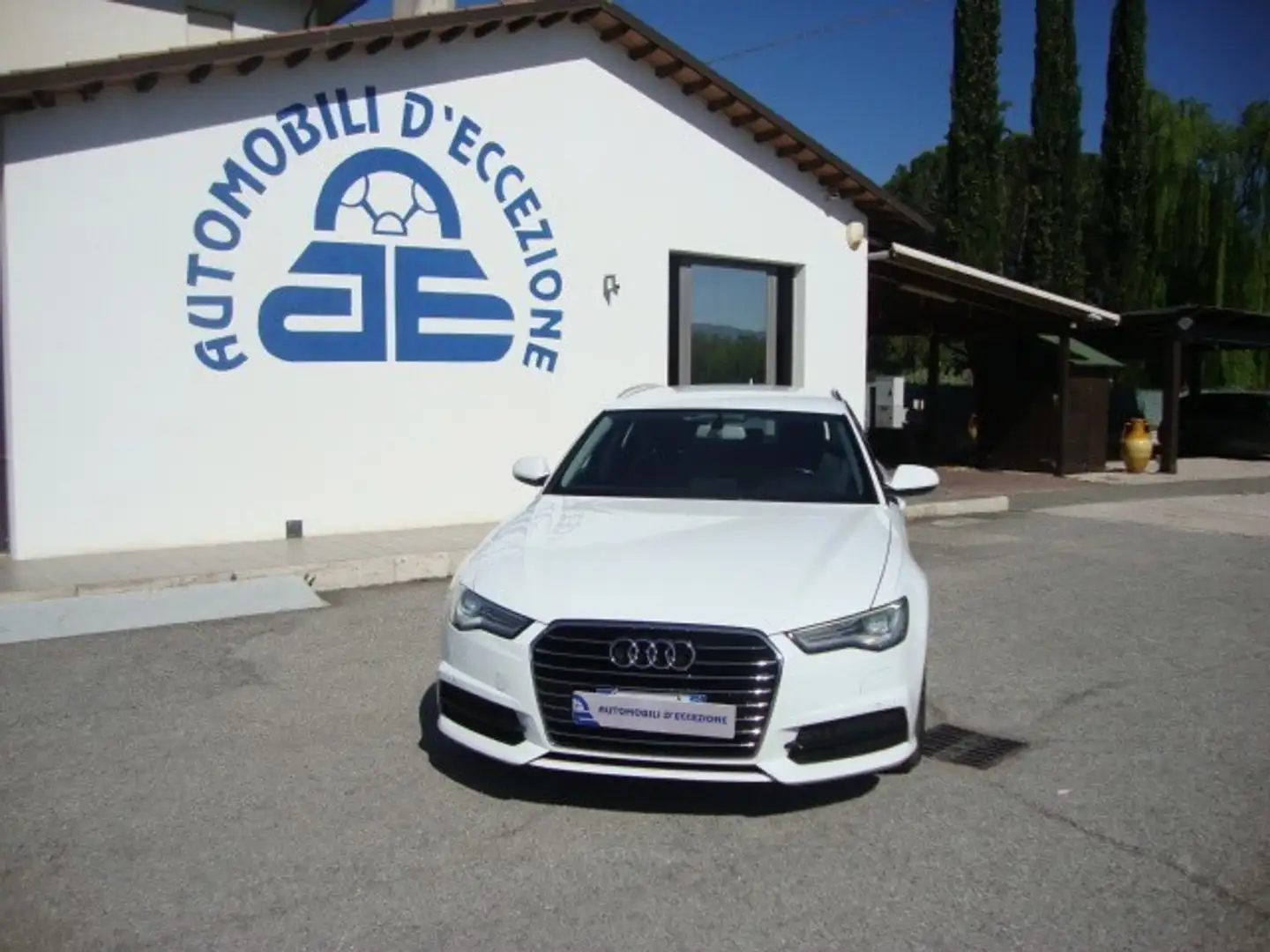 Audi A6 Avant 2.0 TDI 190 CV ultra Bianco - 1