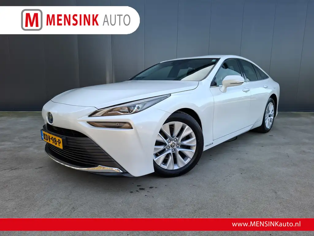 Toyota Mirai 2021 из Европы — купить под ключ