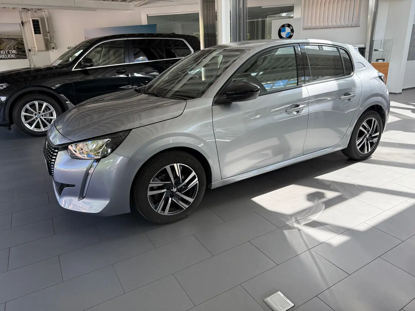 Peugeot 208 208 PureTech 100 Allure Pack - 2