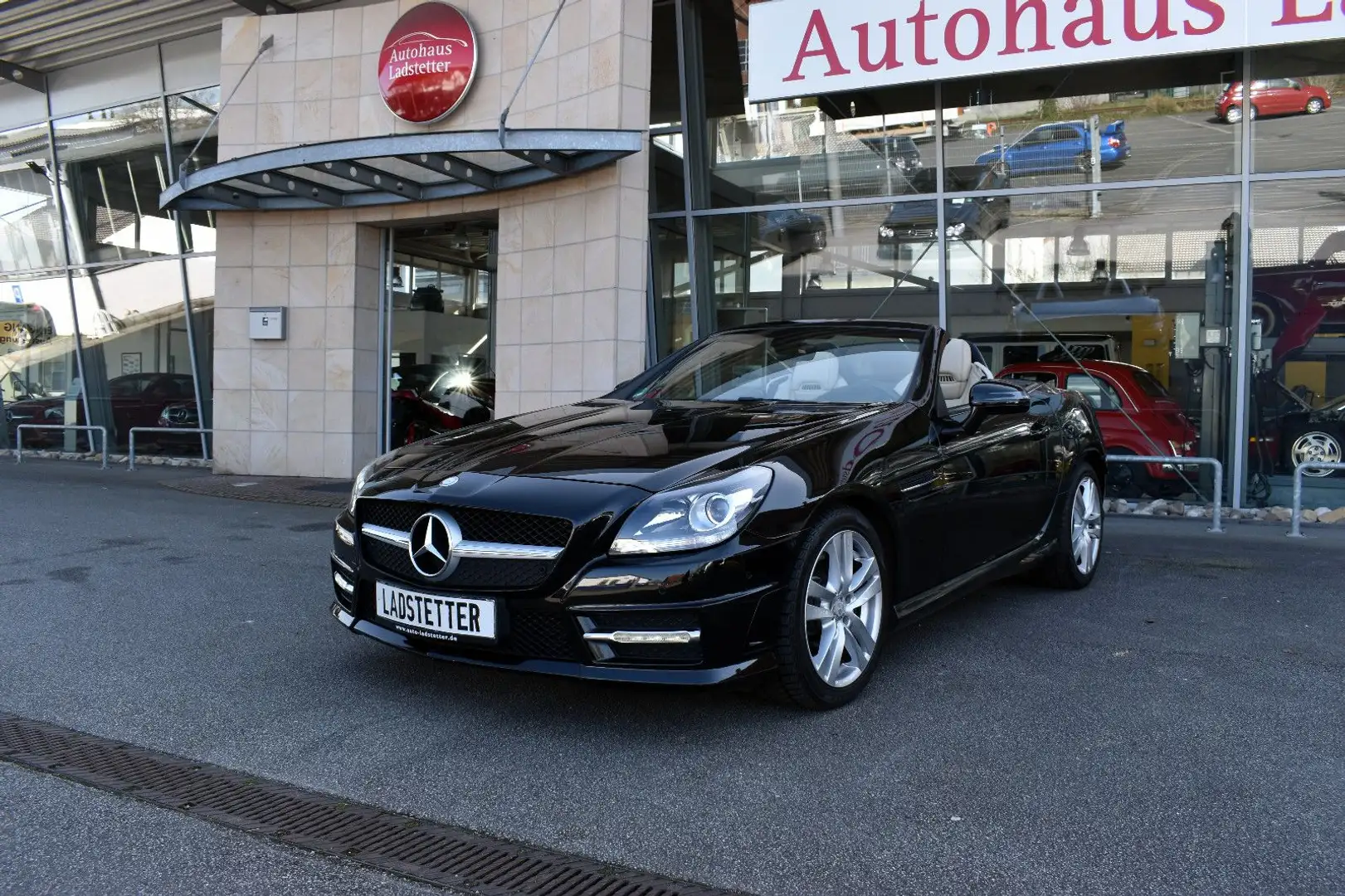 Mercedes-Benz SLK 250 CDI BlueE.*1.Hd.* AMG-LINE*PDC*NAVI*... Schwarz - 2