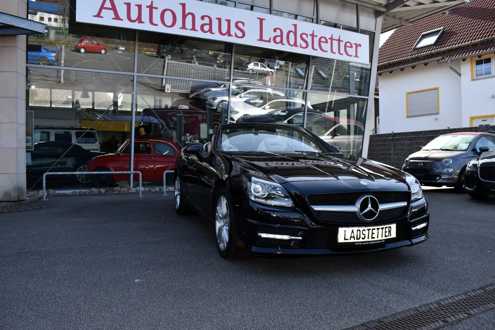 Mercedes-Benz SLK 250 CDI BlueE.*1.Hd.* AMG-LINE*PDC*NAVI*... Schwarz - 1