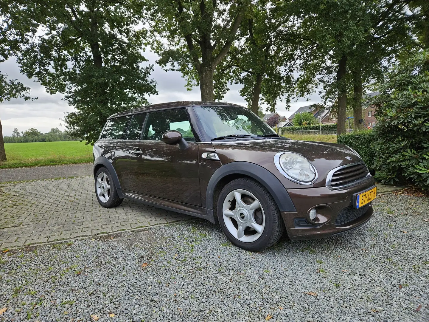 MINI Cooper Clubman 1.6 Bruin - 1