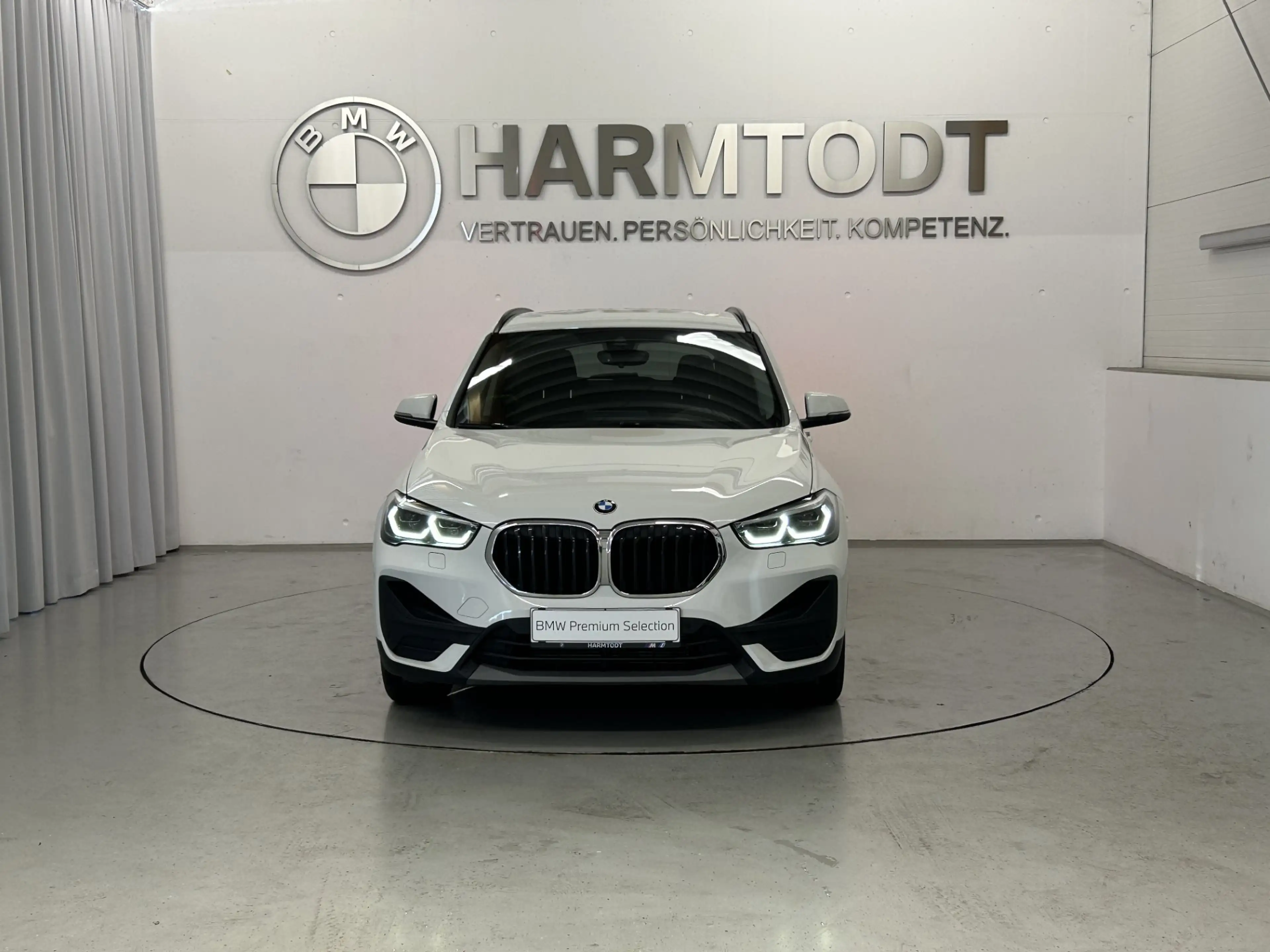 BMW X1 sDrive18d *Modell Advantage* — photo 7