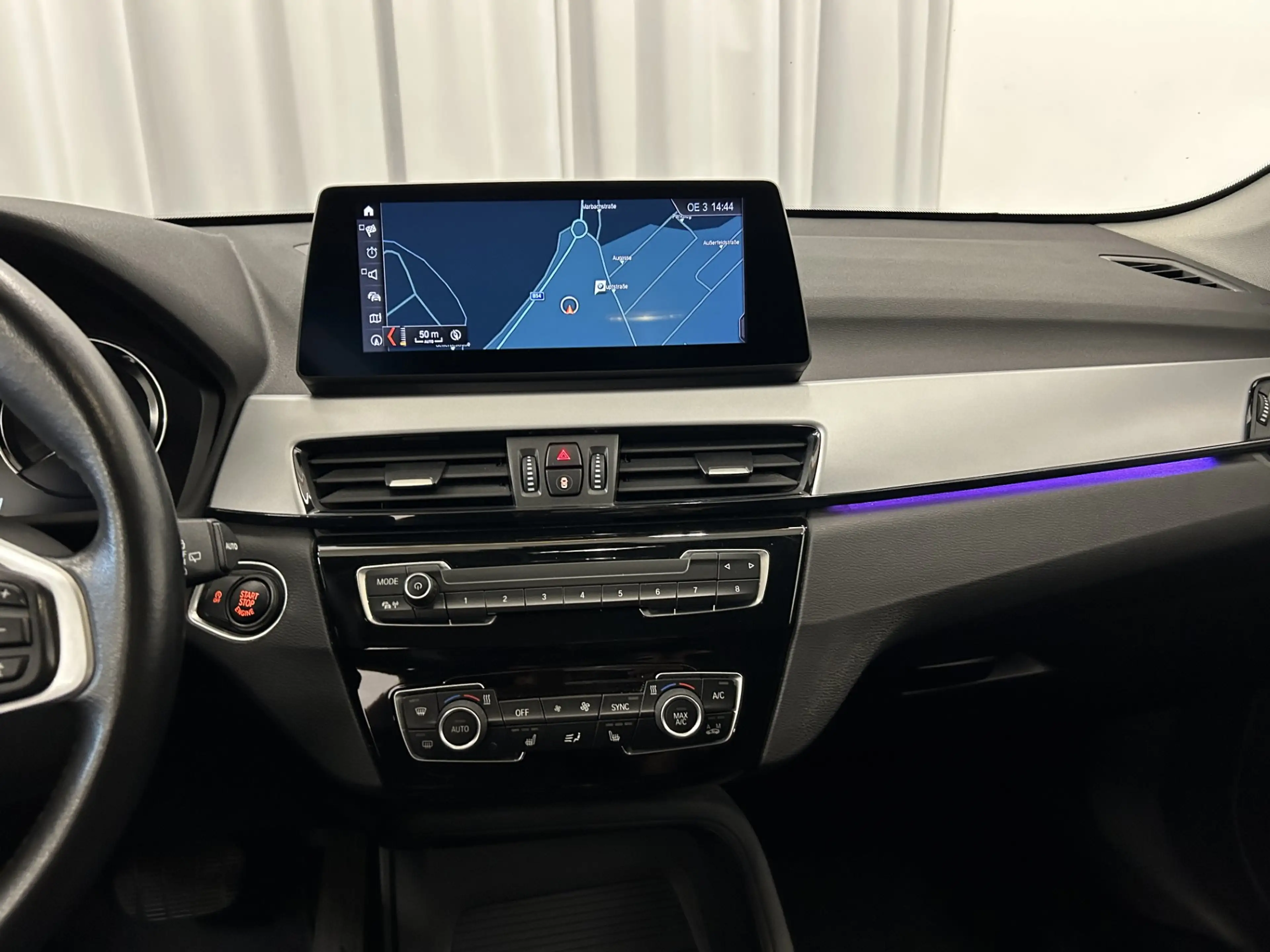 BMW X1 sDrive18d *Modell Advantage* — photo 12