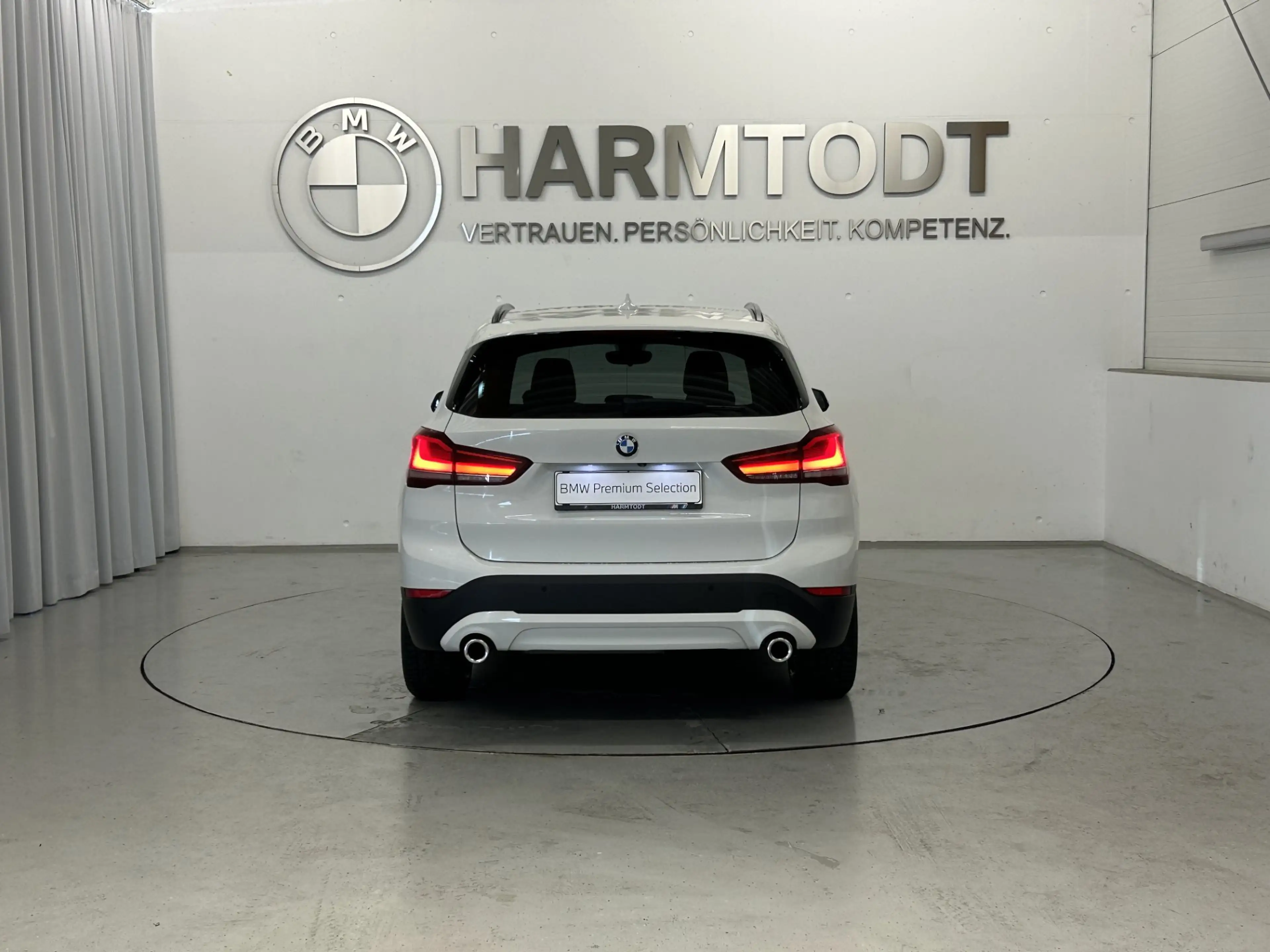 BMW X1 sDrive18d *Modell Advantage* — photo 5