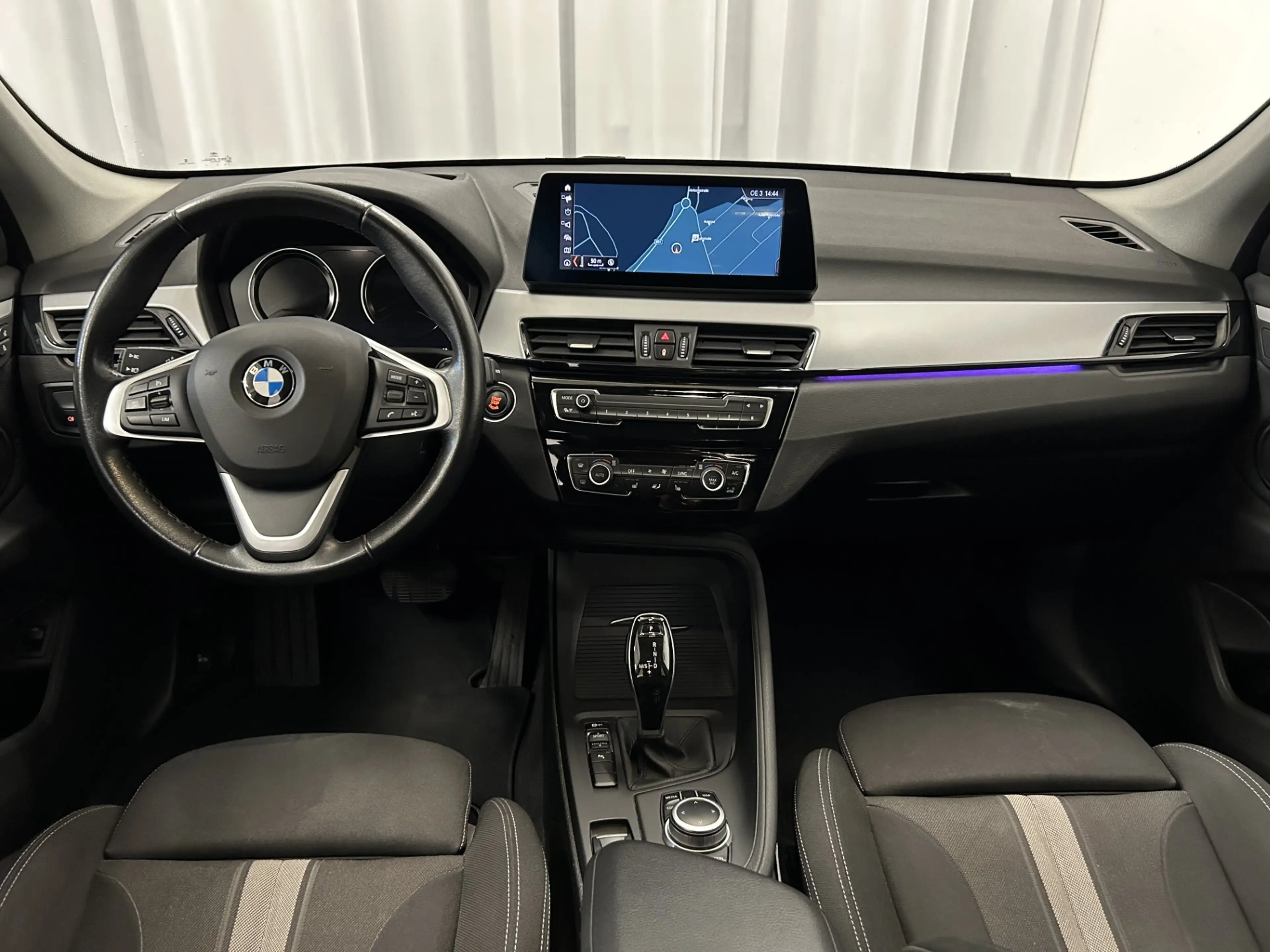 BMW X1 sDrive18d *Modell Advantage* — photo 10