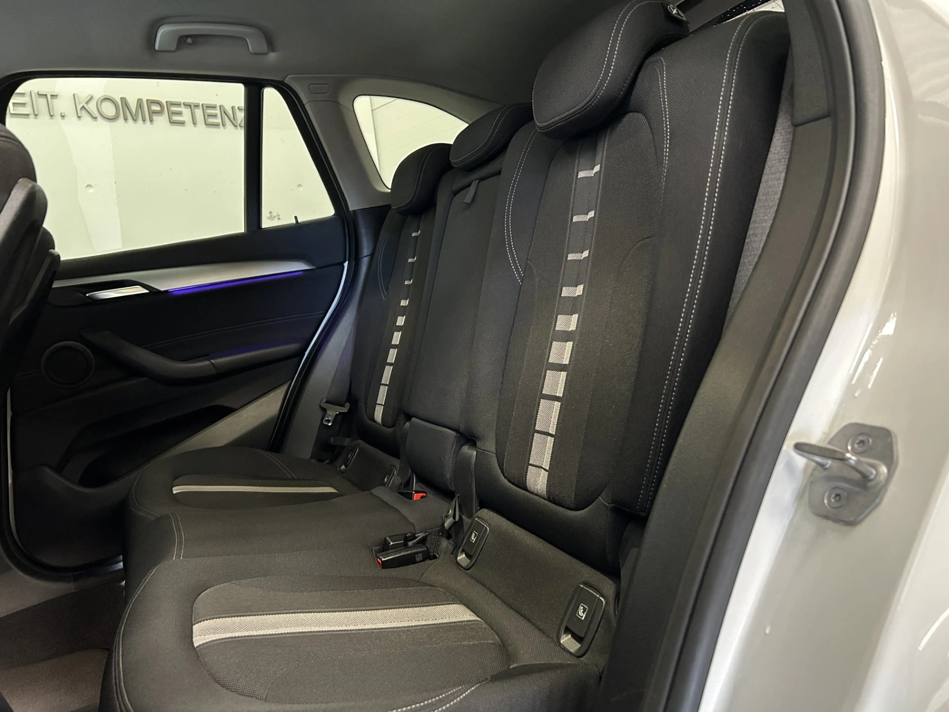 BMW X1 sDrive18d *Modell Advantage* — photo 15