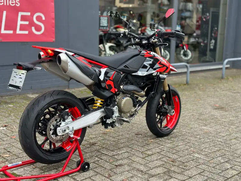 Ducati Hypermotard 950 - foto 8