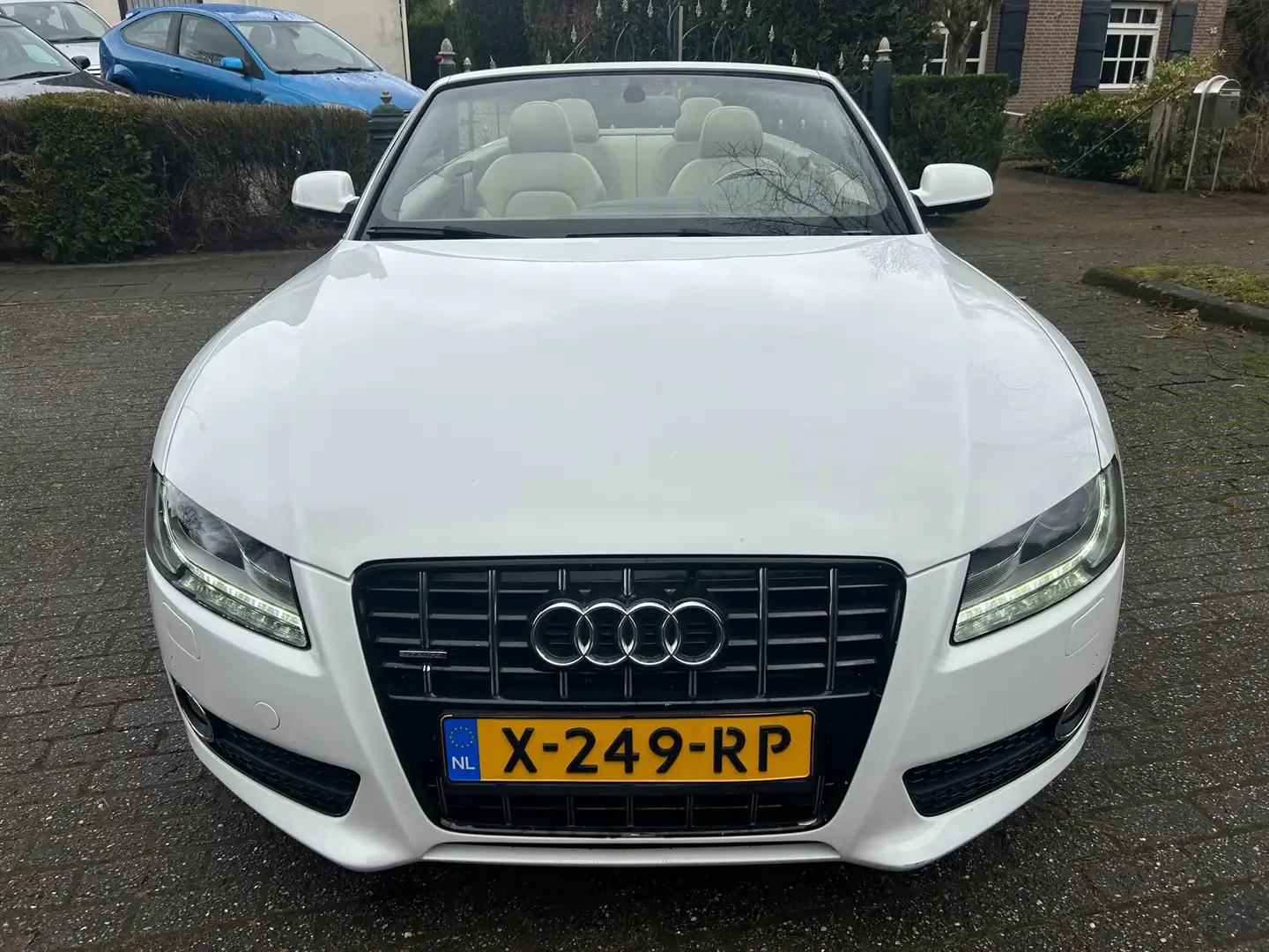 Audi A5 Cabriolet 2.0 TFSI quattro S-edition CABRIO Wit - 2