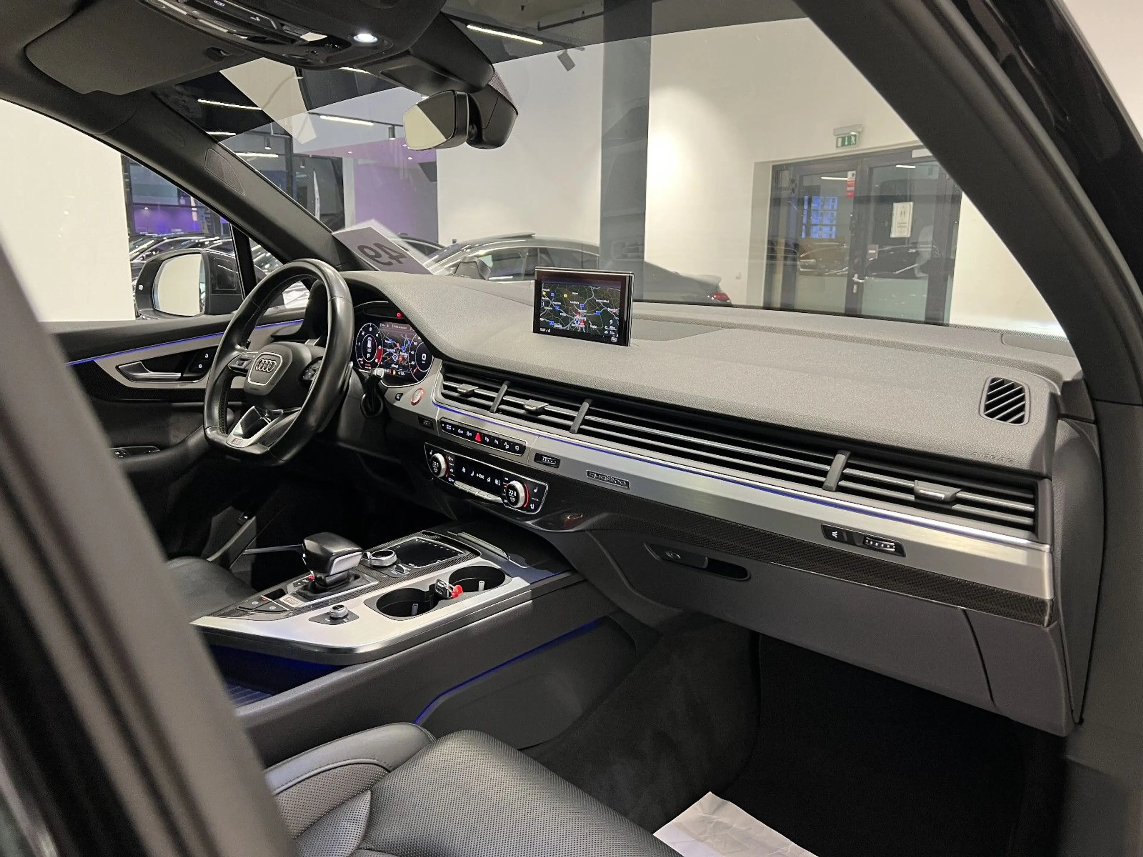 Audi SQ7 4.0|HUD|NIGHT|LUFT|MASSAGE|MEMORY|PANO|BOSE| — photo 3