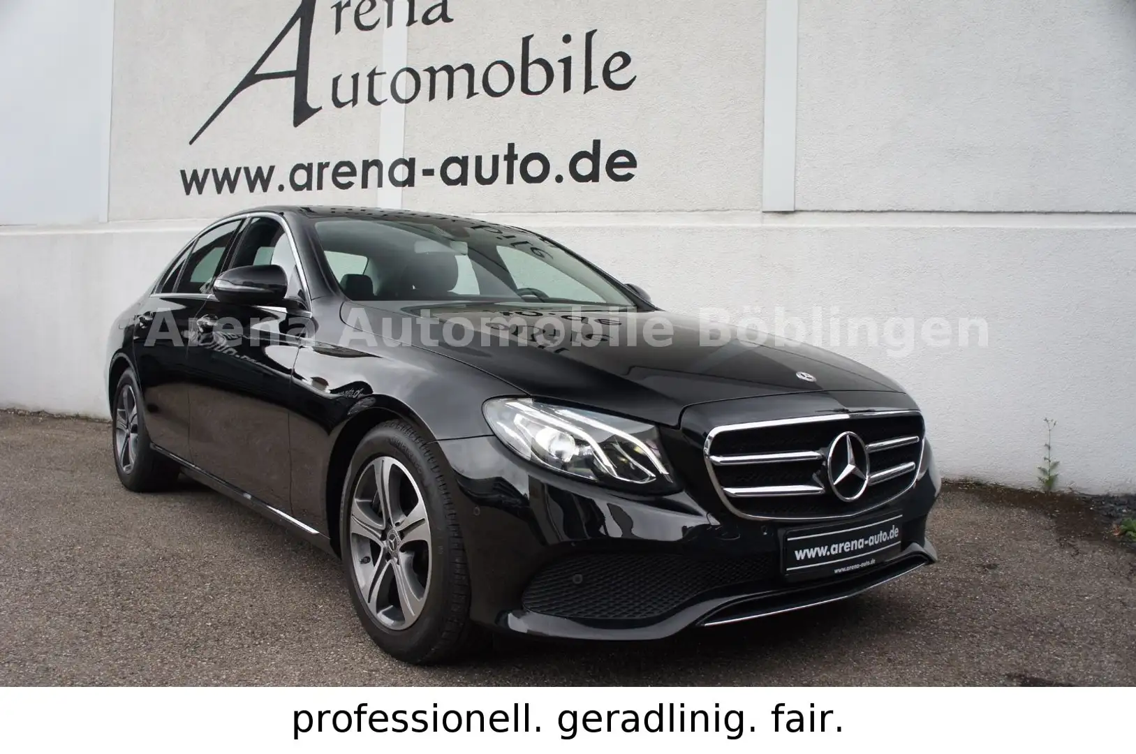 Mercedes-Benz E 300 d Lim. Avantgarde Aut.*LEDER*NAVI*LED*AHK* Noir - 1