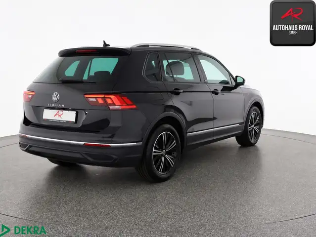 Volkswagen Tiguan view 5