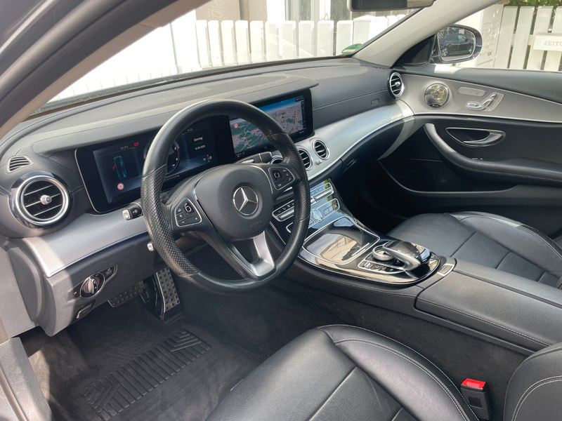 Mercedes-Benz E 350 E350 d T AVANTGARDE Virtual AHK viele Extas — photo 15