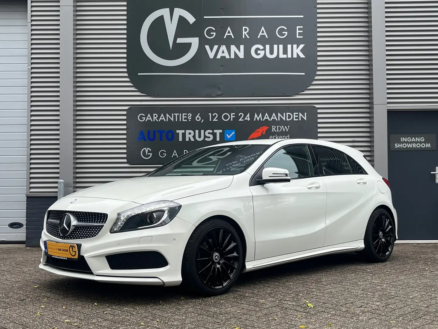 Mercedes-Benz A 180 122PK AMG Navi,Clima,Cruise,Carplay,Isofix,Lmv,Blu Wit - 1