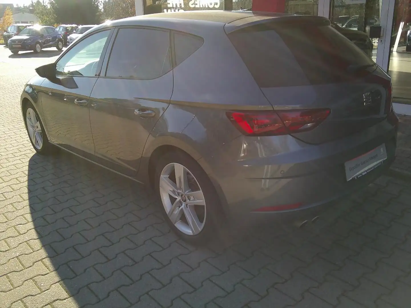 SEAT Leon FR Grijs - 1