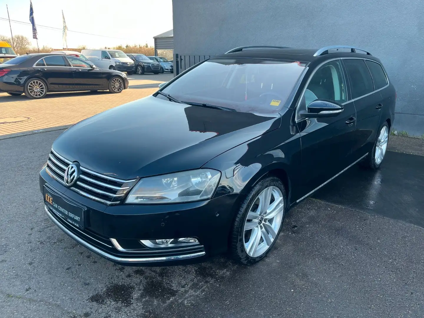 Volkswagen Passat Variant Highline DSG*AHK*Navi*RFK*DCC Černá - 1