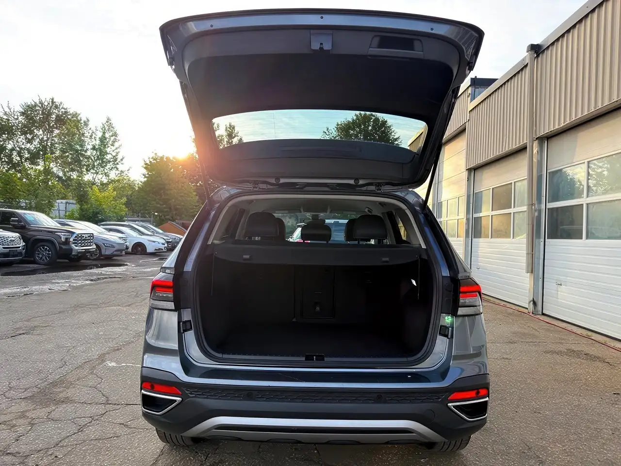 Volkswagen Taos photo Volkswagen Taos