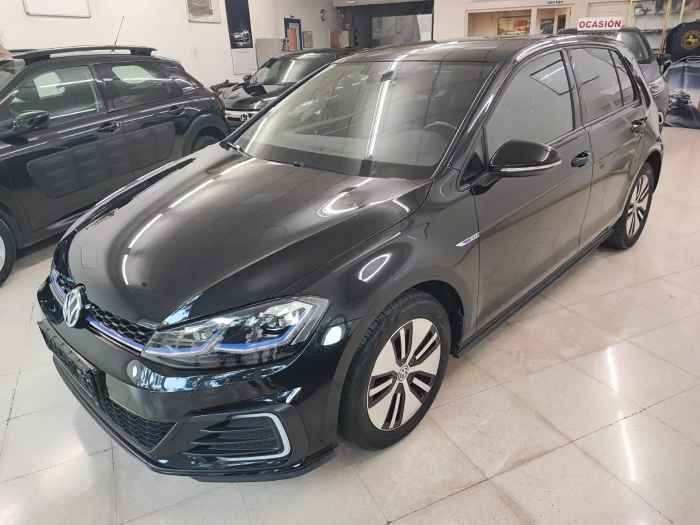 Volkswagen Golf GTE 1.4 TSI Negro - 1