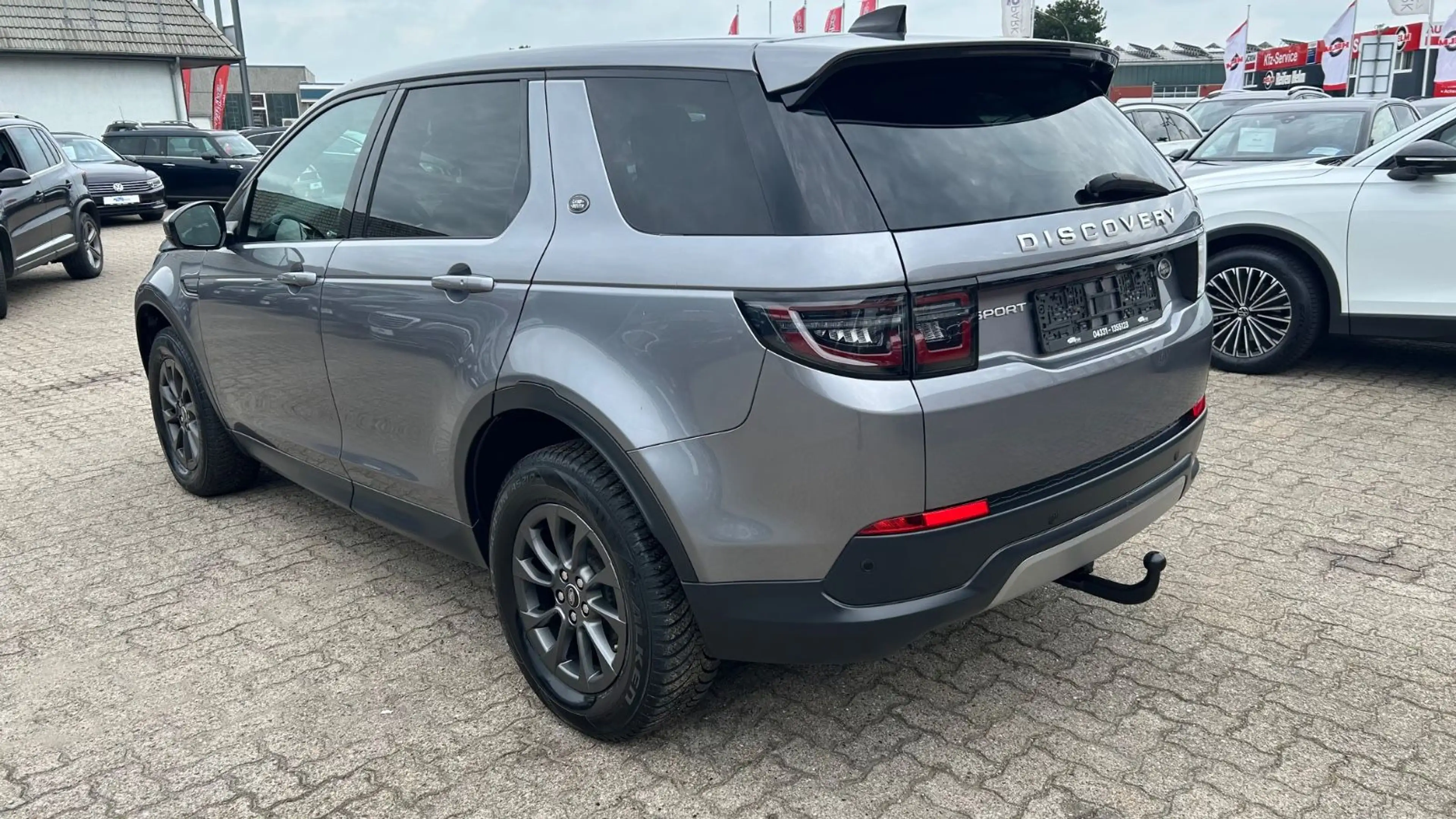 Land Rover Discovery Sport Basis AWD — photo 8