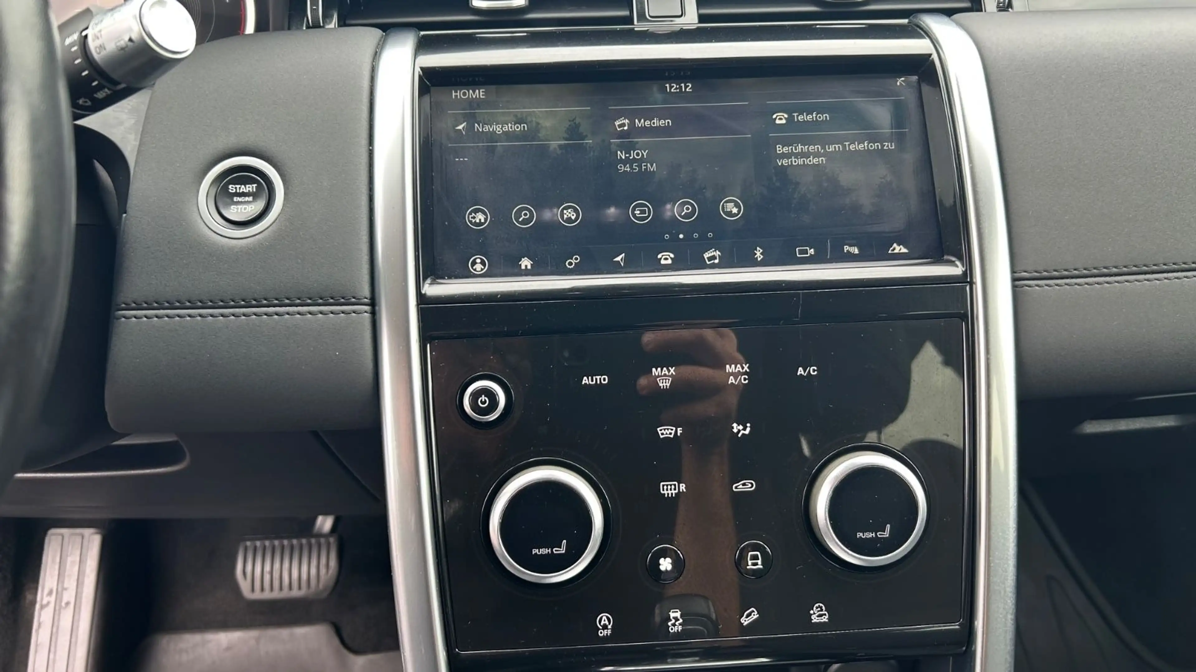 Land Rover Discovery Sport Basis AWD — photo 13