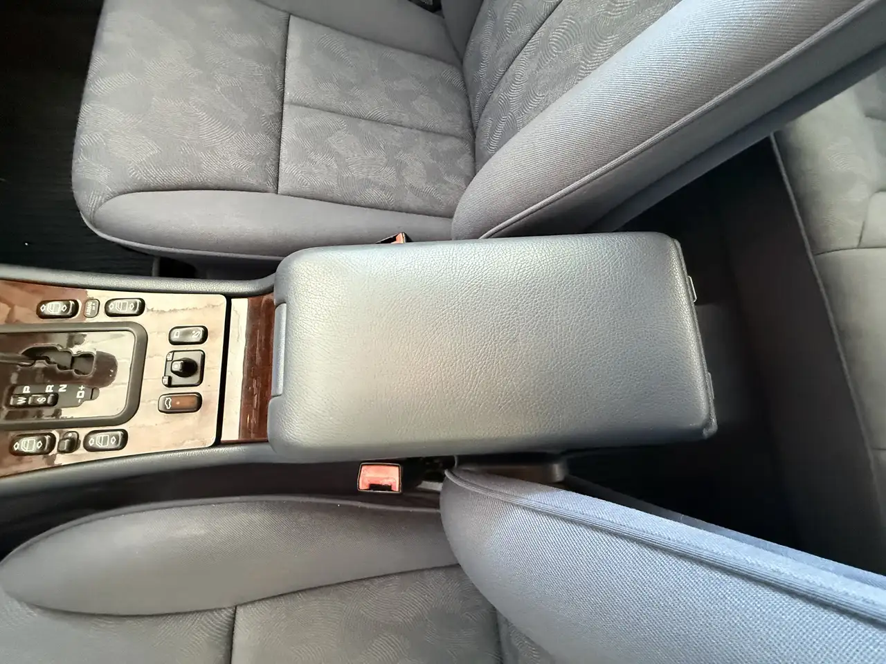 Mercedes-Benz E 220 Elegance Automatica, foto 6