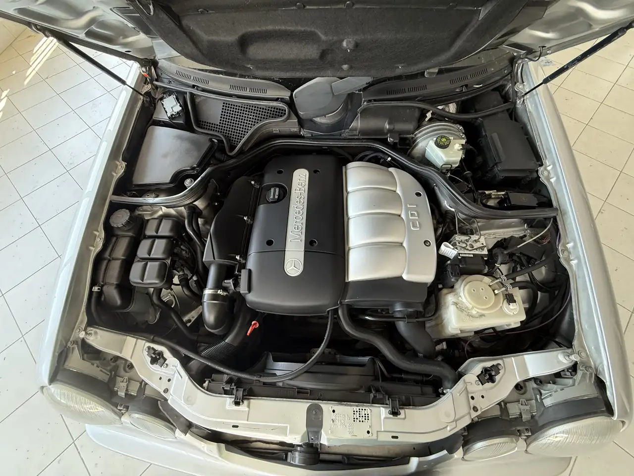 Mercedes-Benz E 220 Elegance Automatica, foto 9