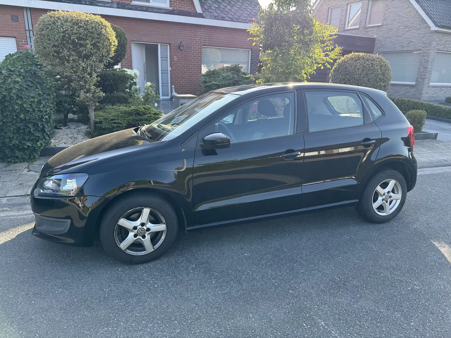 Volkswagen Polo 1.6 TDI Comfortline Zwart - 2