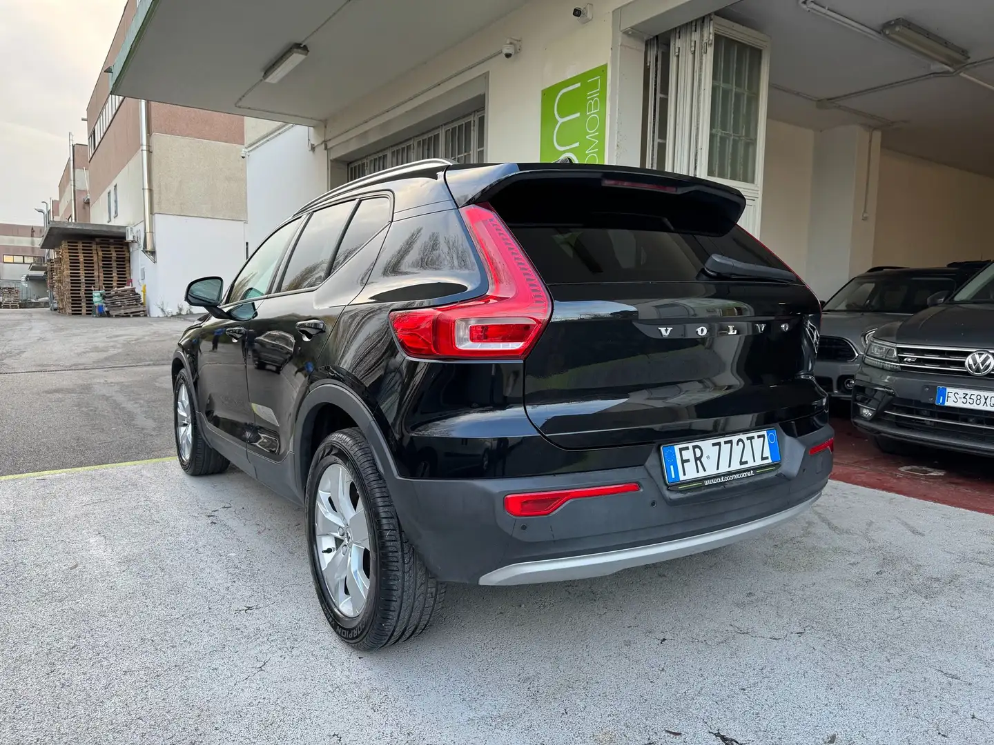Volvo XC40 D3 AWD MOMENTUM GEARTRON UNIPROPR GARANZIA 24 MESI Noir - 2