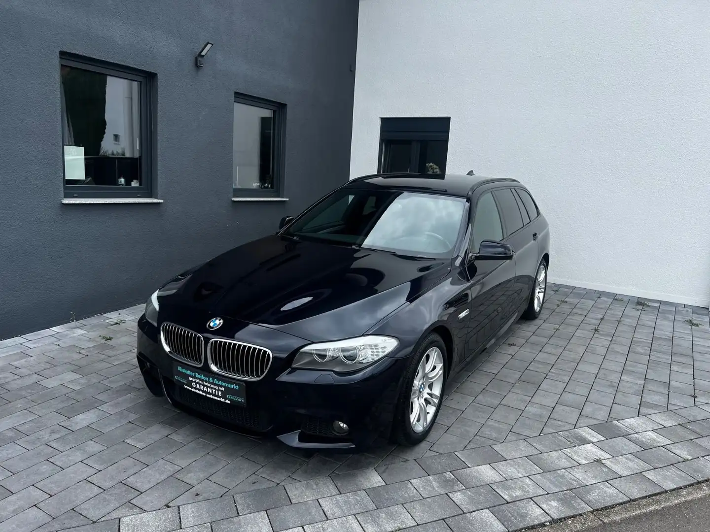 BMW 530 5 Touring 530 i Automatik/M-Paket Negro - 1