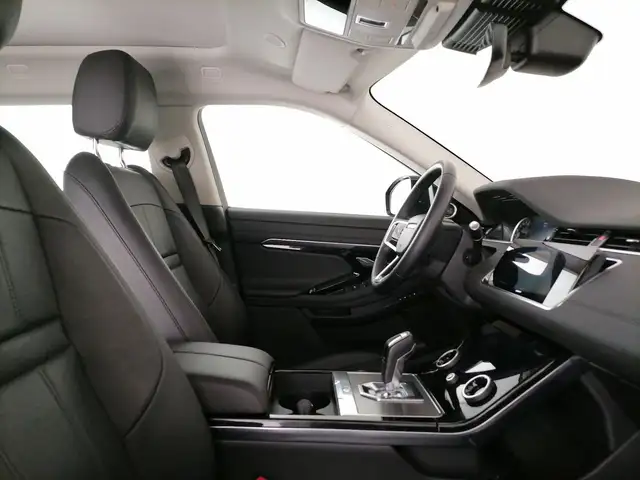 Land Rover Range Rover Evoque view 3