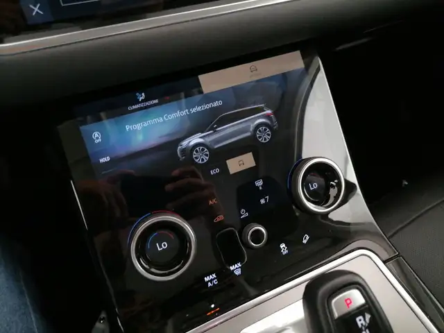 Land Rover Range Rover Evoque view 17