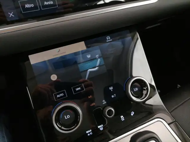 Land Rover Range Rover Evoque view 16