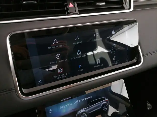 Land Rover Range Rover Evoque view 23