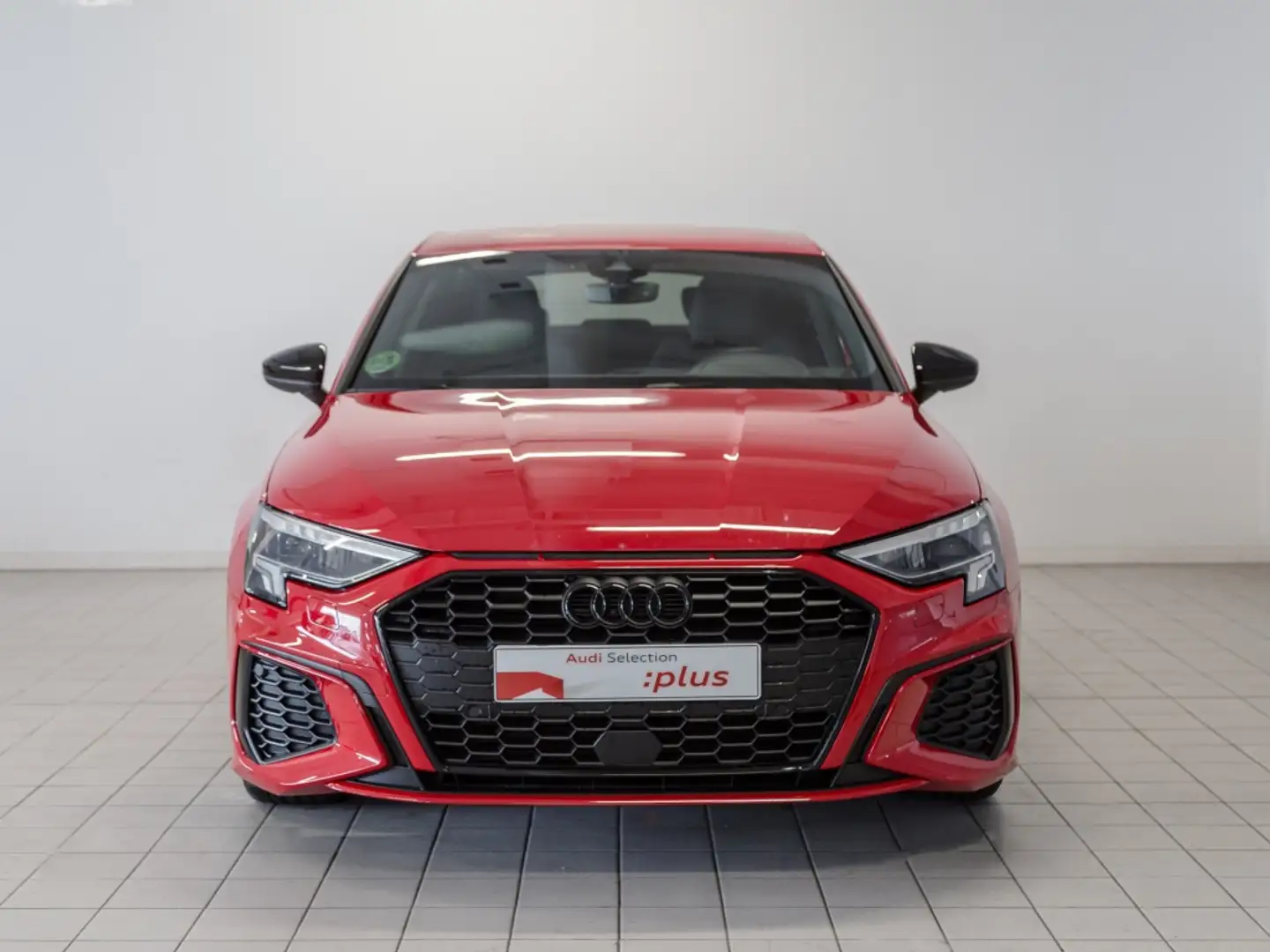 Audi A3 Sportback 35TDI Black line S tronic Rojo - 2