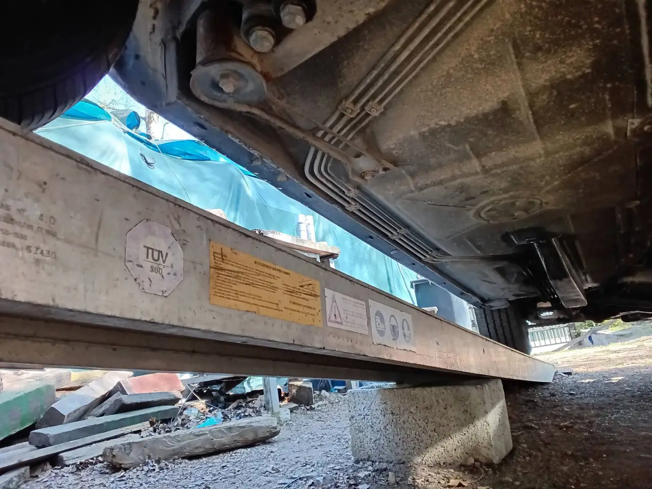 BMW 528i 2.8, foto 7