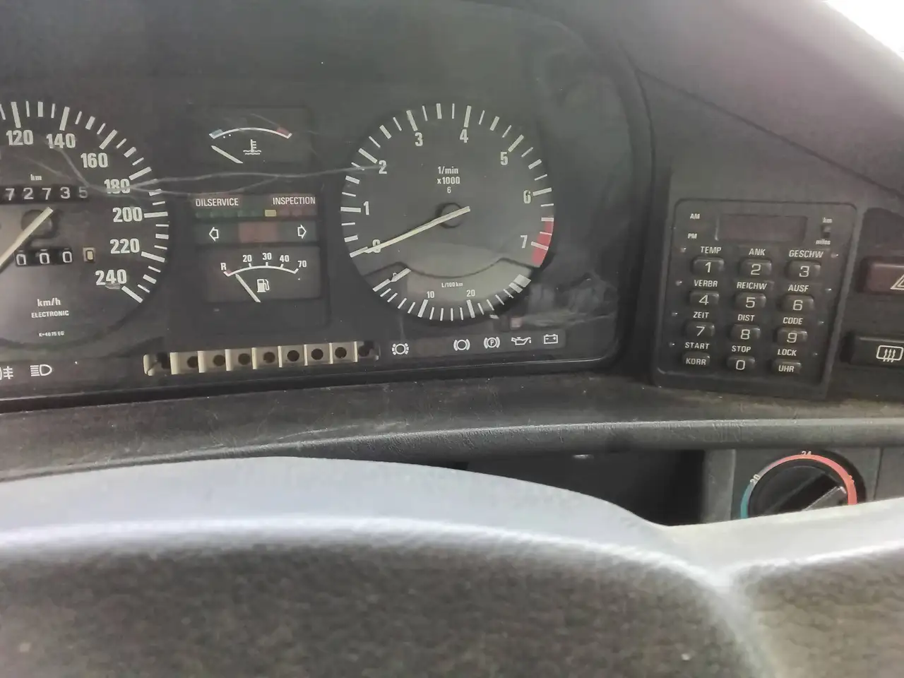 BMW 528i 2.8, foto 4