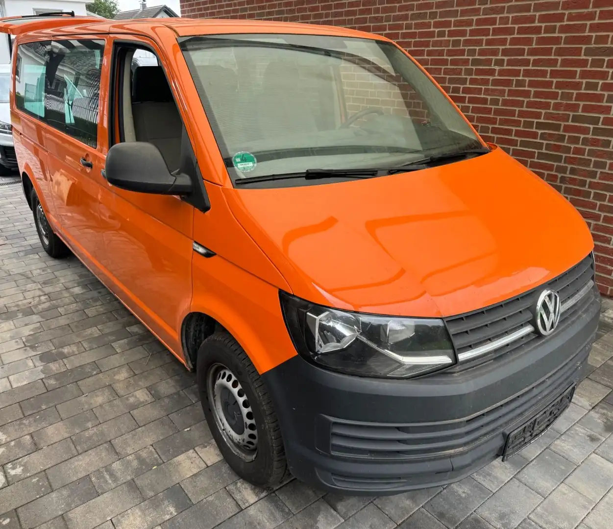 Volkswagen T6 Transporter Kasten Lang/Klima/Bluetooth/6Sitz Orange - 2