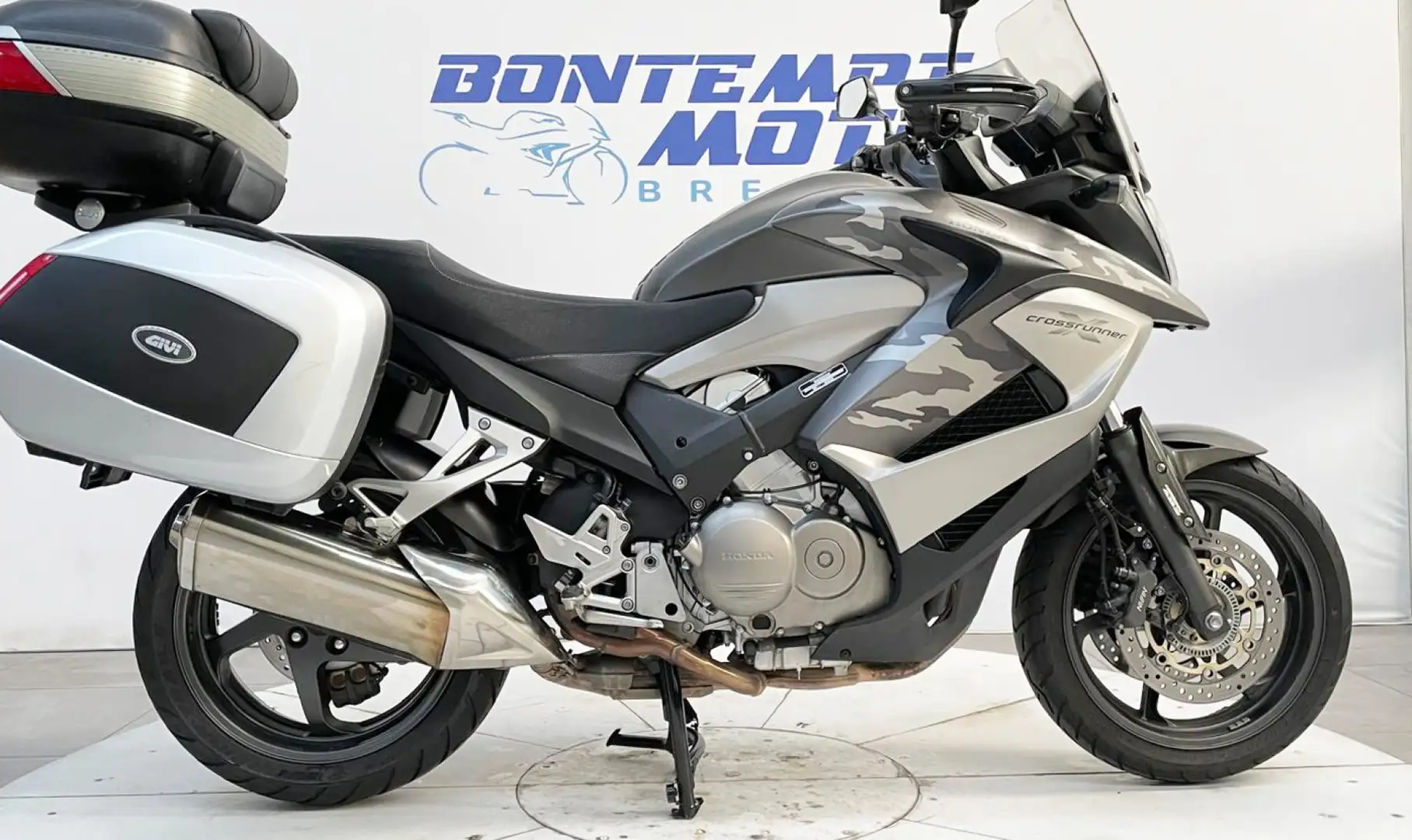 Honda Crossrunner 2013 VFR800X CROSSRUNNER + VALIGIE Grigio - 1