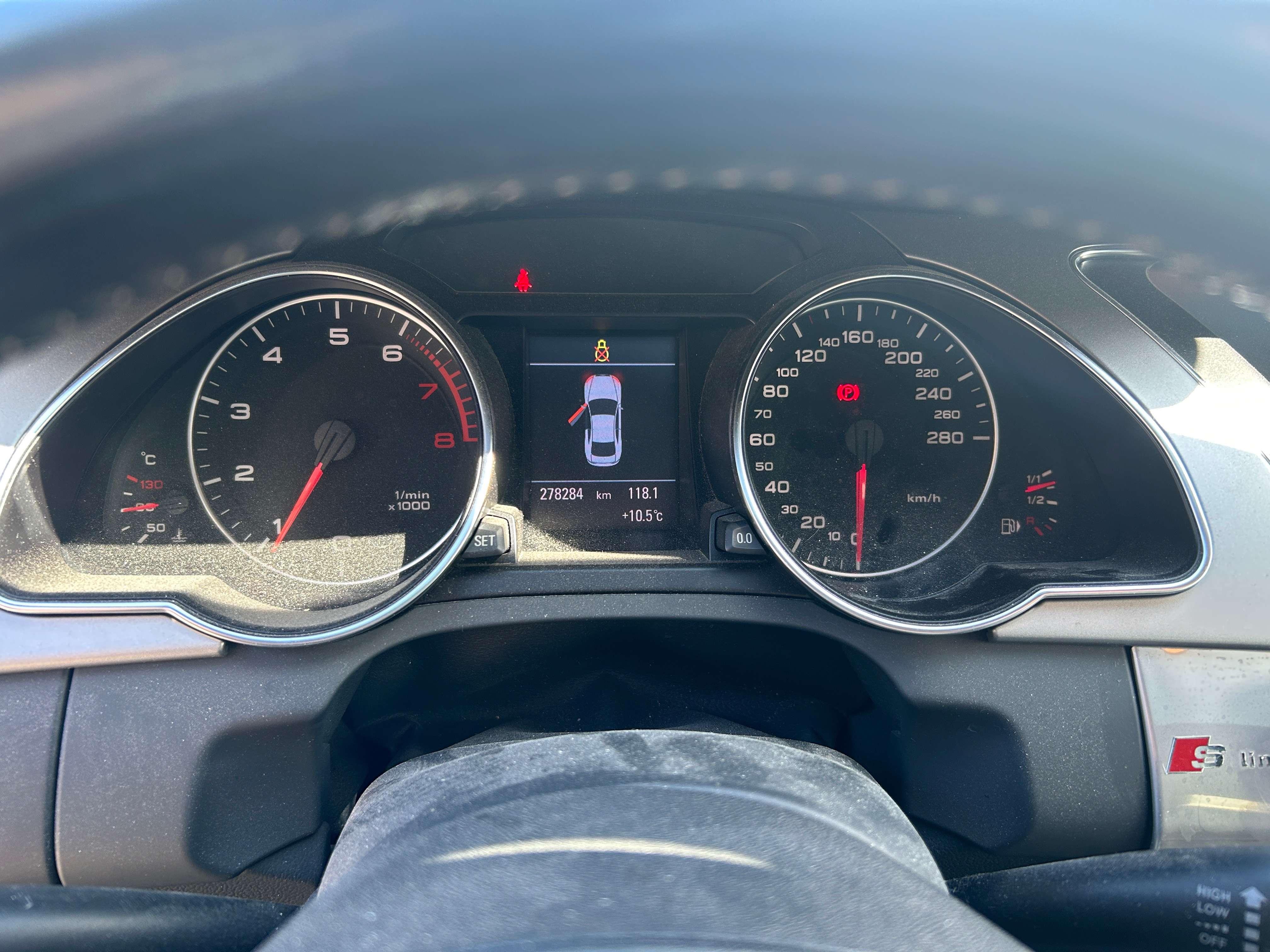 2010 Audi A5 S-Line Premium plus alt 4